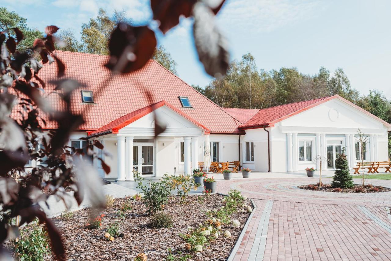 Bursztyn - Bernstein Spa & Wellness ドンプキ エクステリア 写真