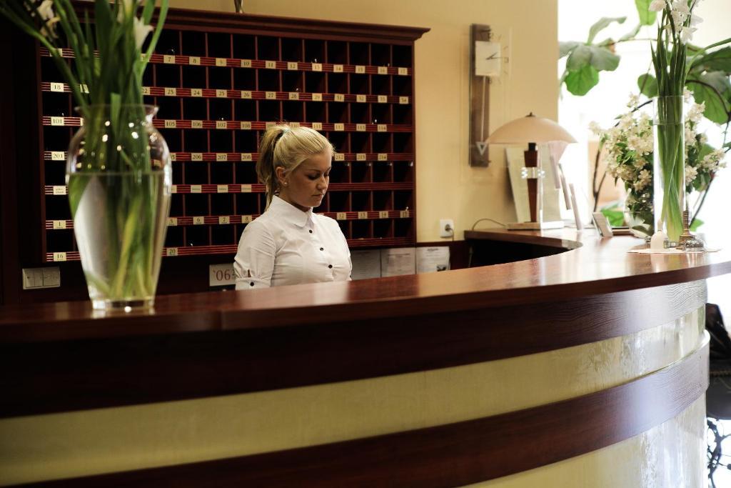 Bursztyn - Bernstein Spa & Wellness ドンプキ エクステリア 写真