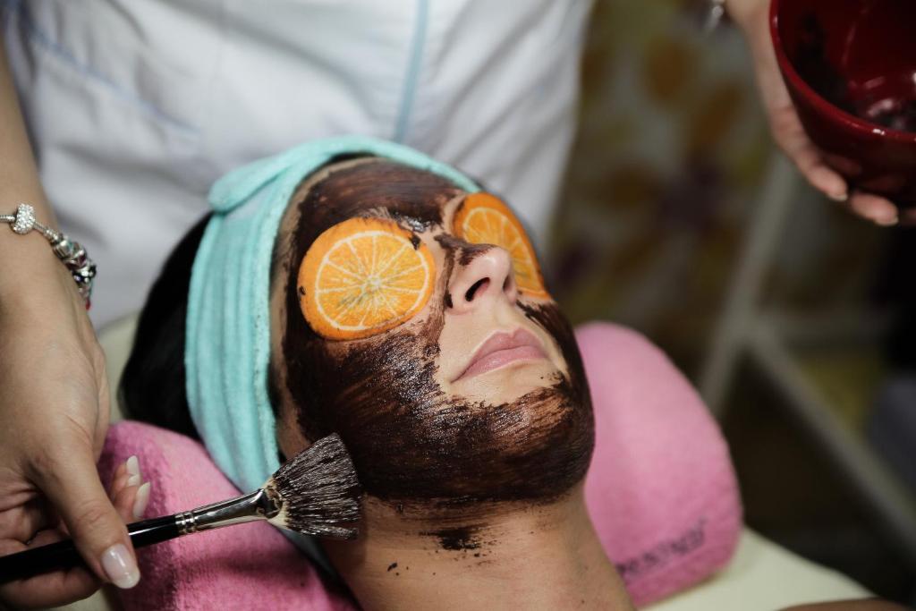 Bursztyn - Bernstein Spa & Wellness ドンプキ エクステリア 写真