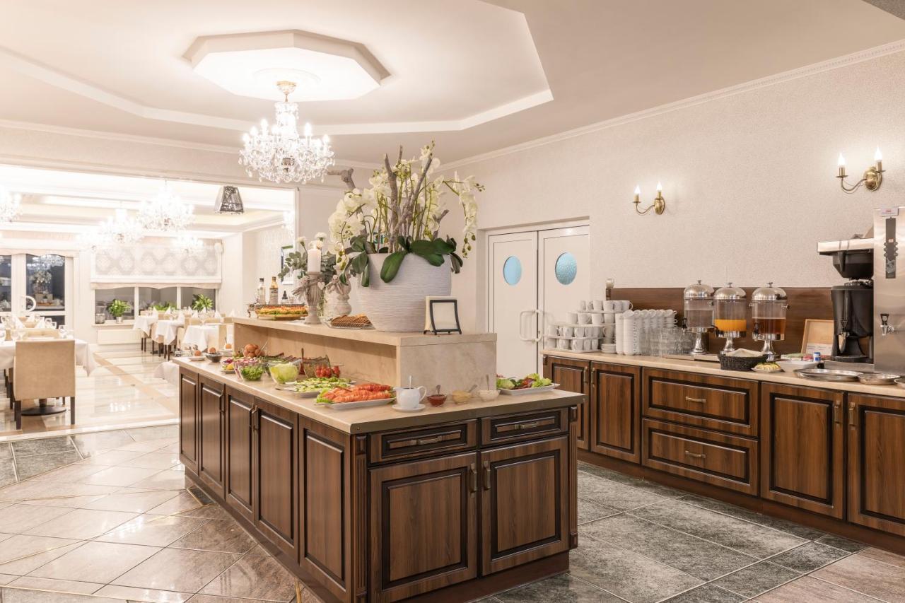 Bursztyn - Bernstein Spa & Wellness ドンプキ エクステリア 写真